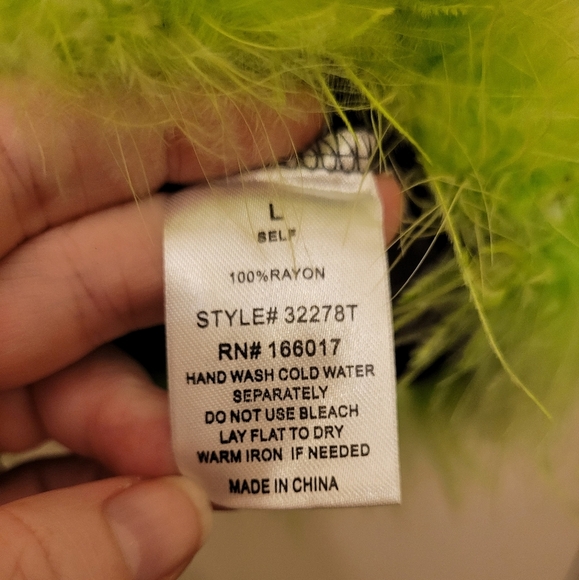 Blue B. Collection Cosmic Cowgirl Feather Boa Hem Gray Lime Green Tee Size Large - Picture 8 of 9